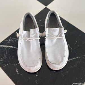 Men’s Hey Dude Loafers Size 9